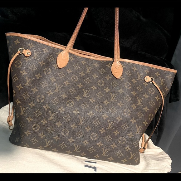 SOLD! - Picture 1 of 16